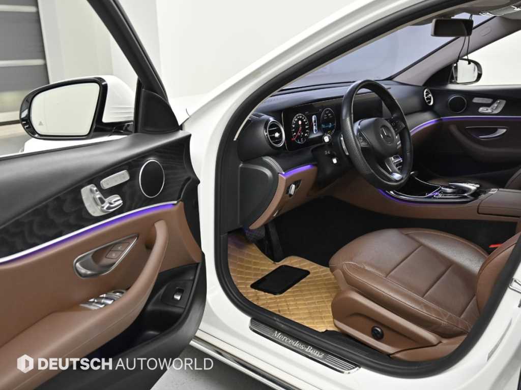 Mercedes Benz E class - Vista 11