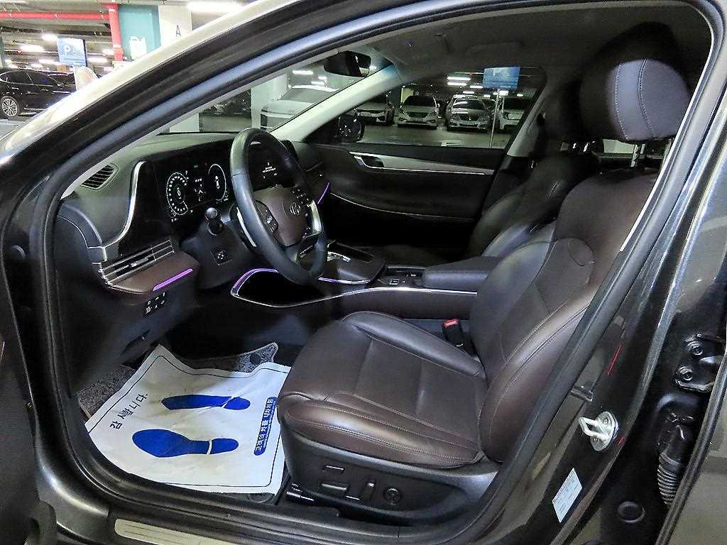 HYUNDAI Grandeur - Vista 6