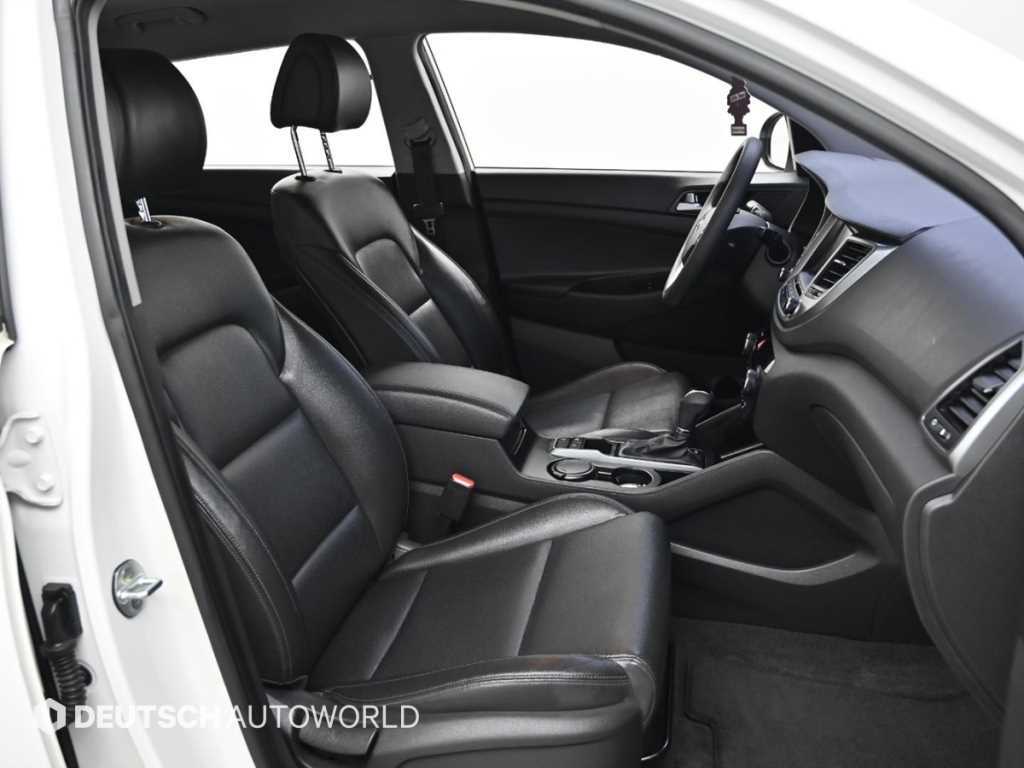 HYUNDAI Tucson - Vista 10