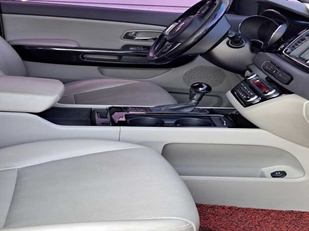 KIA Carnival 2016 Negro - Importación desde Corea - HF Imports Iquique - Foto 13