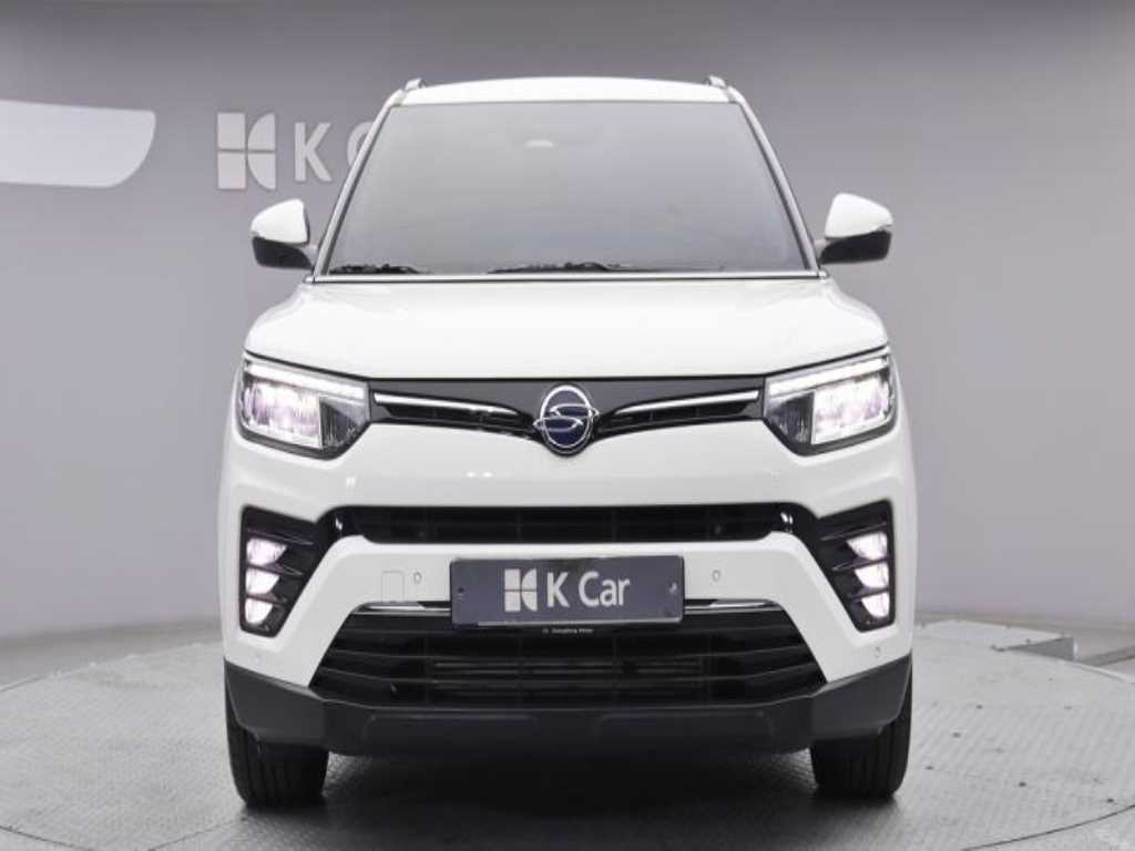 Ssangyong Tivoli - Vista 3