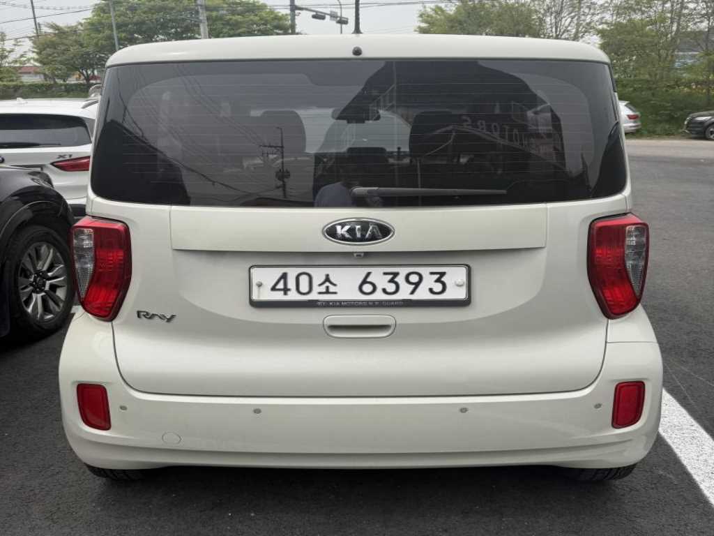 KIA Ray - Vista 4