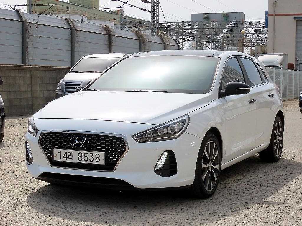 HYUNDAI i30 - Vista 2