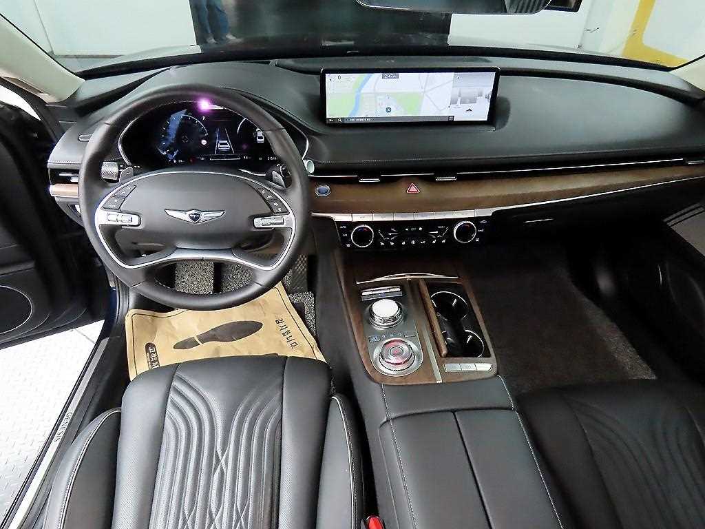Genesis G80 - Vista 7