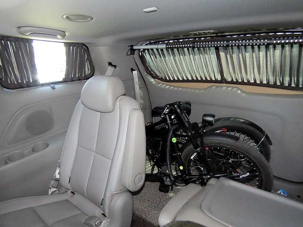 KIA Carnival - Vista 7