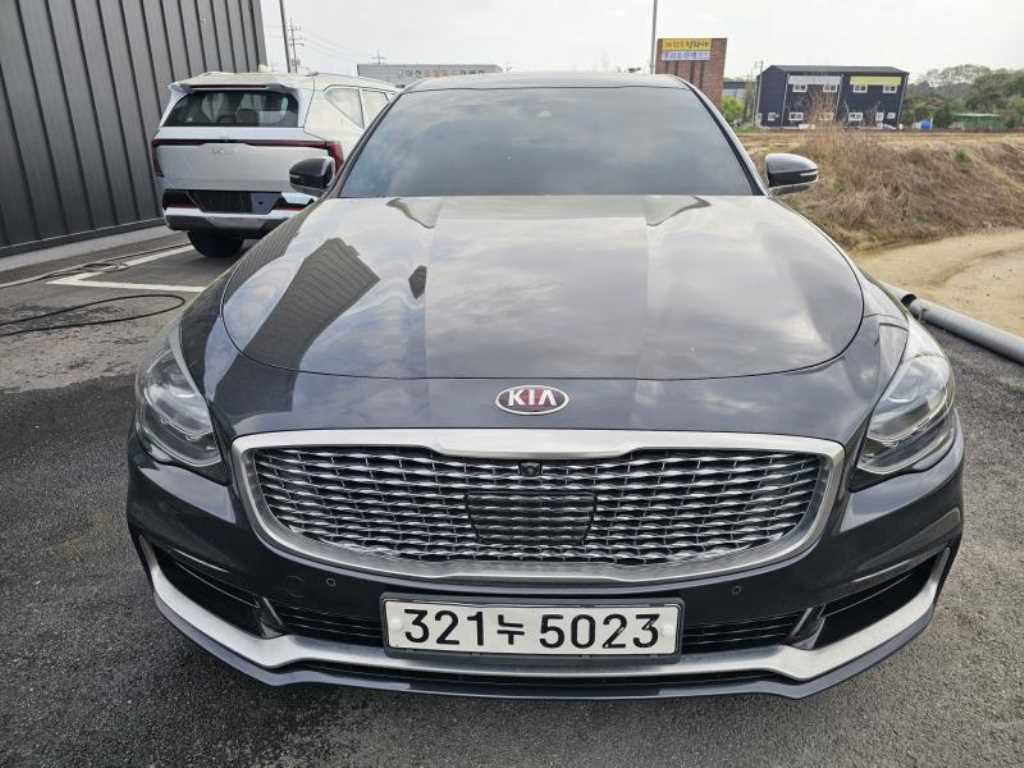 KIA K9 - Vista 3