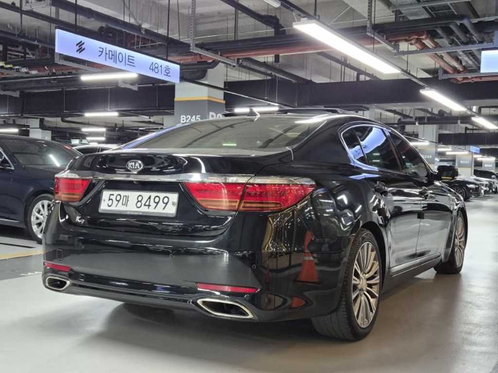 KIA K9 - Vista 3
