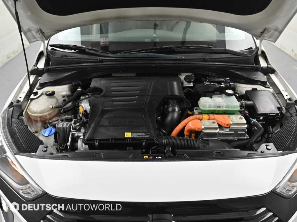 HYUNDAI Ioniq - Vista 6