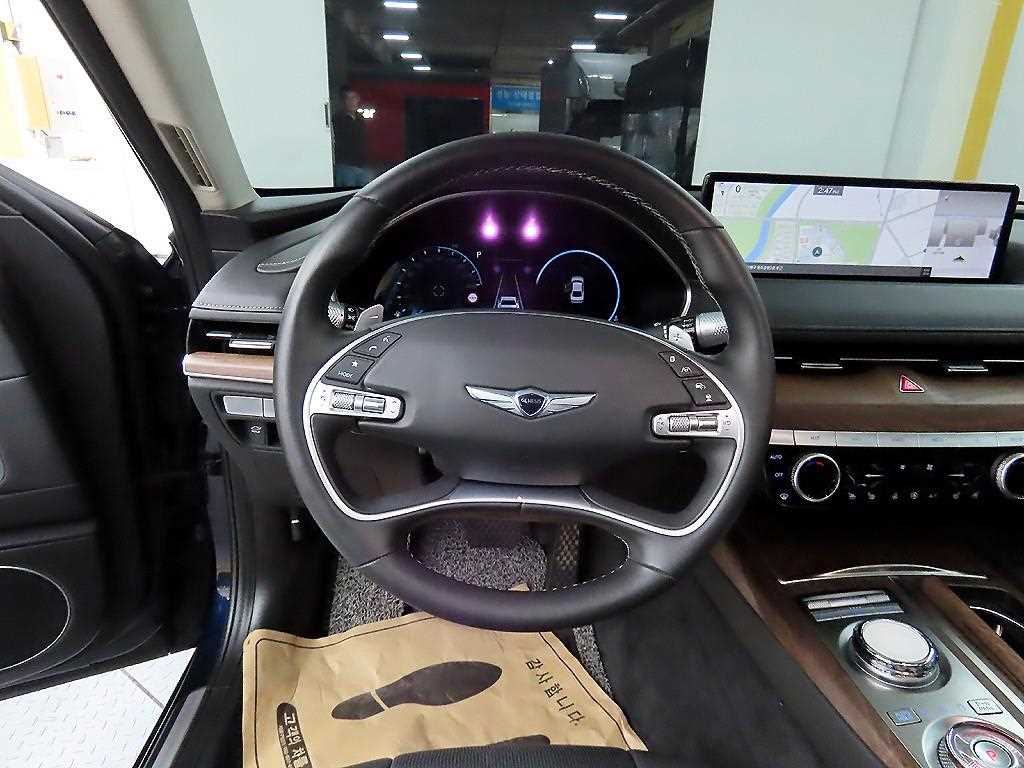 Genesis G80 - Vista 9