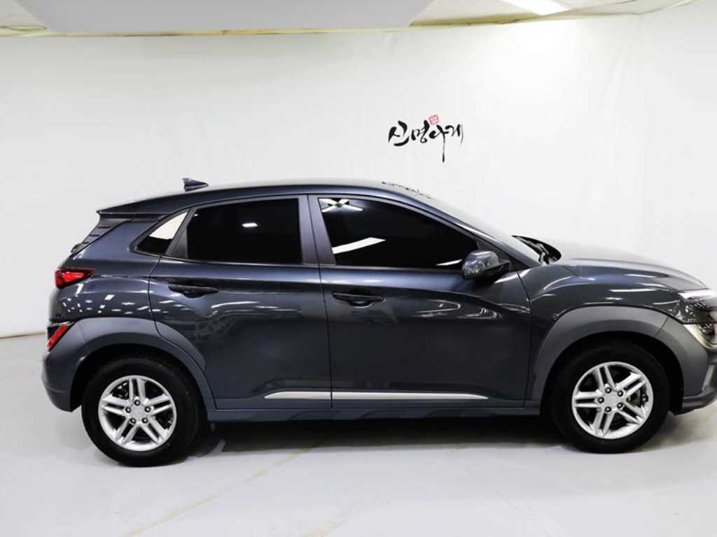 HYUNDAI Kona - Vista 4