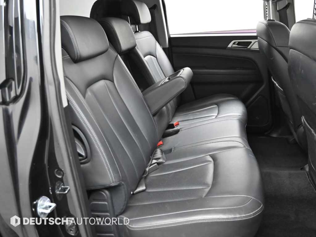 Ssangyong Rexton - Vista 12