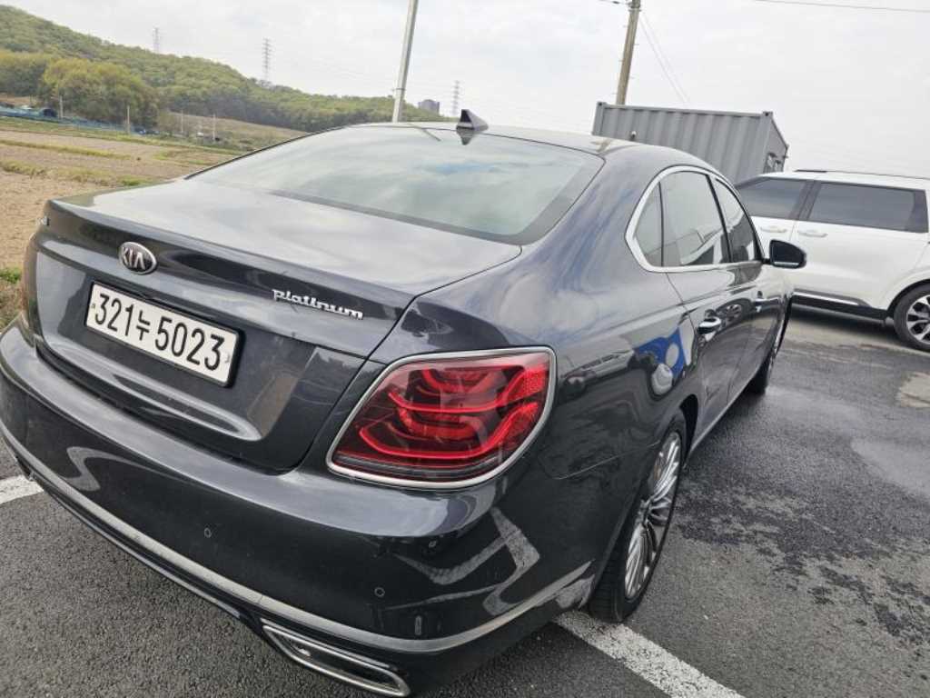 KIA K9 - Vista 2
