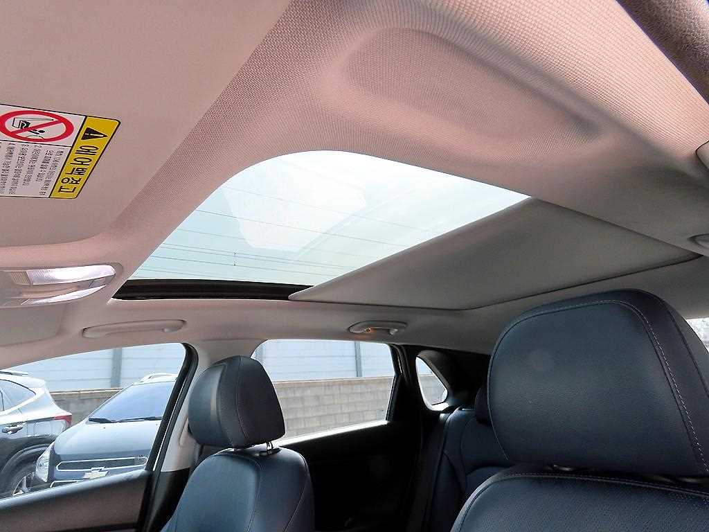 HYUNDAI i30 2017 Blanco - Importación desde Corea - HF Imports Iquique - Foto 17