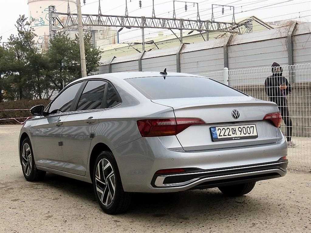 Volkswagen Jetta - Vista 3