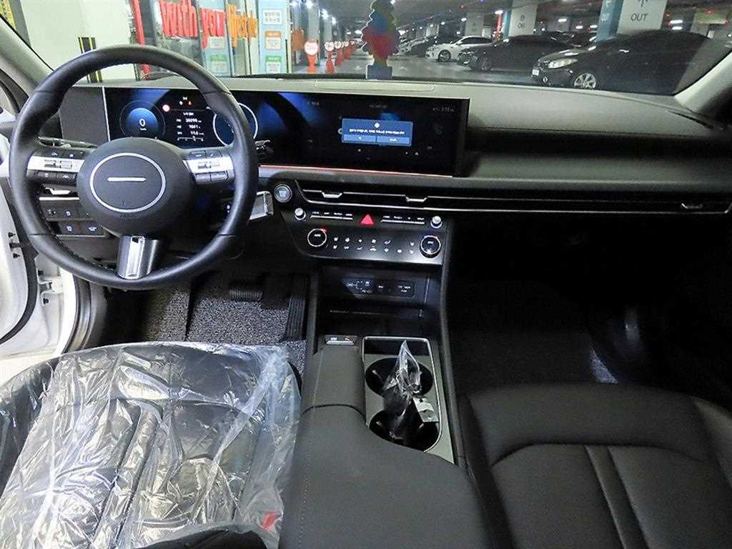 HYUNDAI Sonata - Vista 10