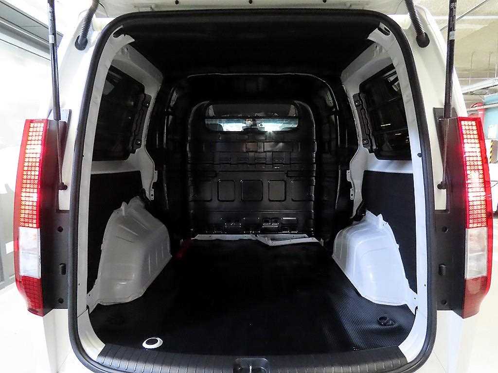 HYUNDAI Staria 2025 - Importación desde Corea - HF Imports Iquique - Foto 16