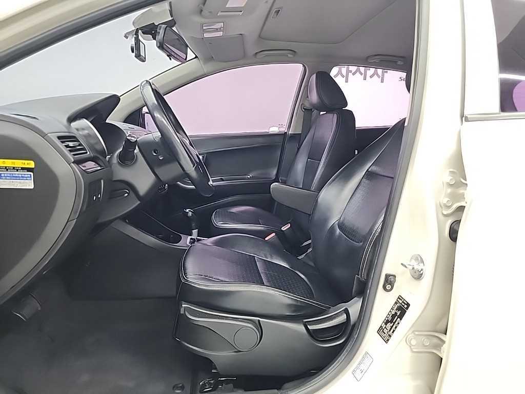 KIA Morning - Vista 11