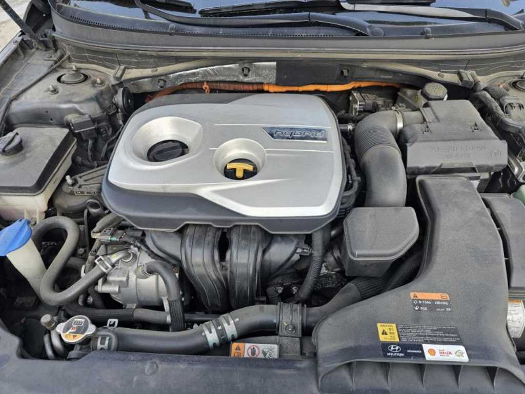 HYUNDAI Sonata - Vista 10