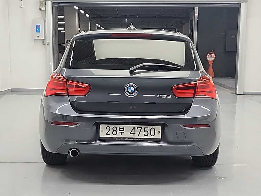 BMW 1 series - Vista 3