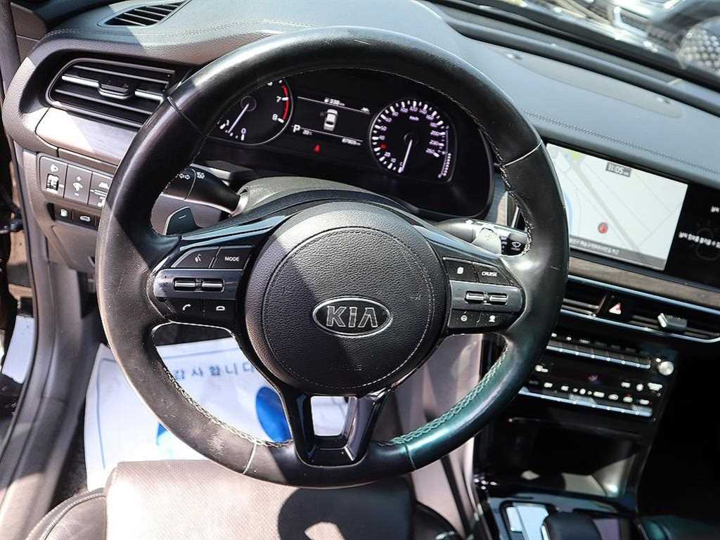 KIA K7 - Vista 8