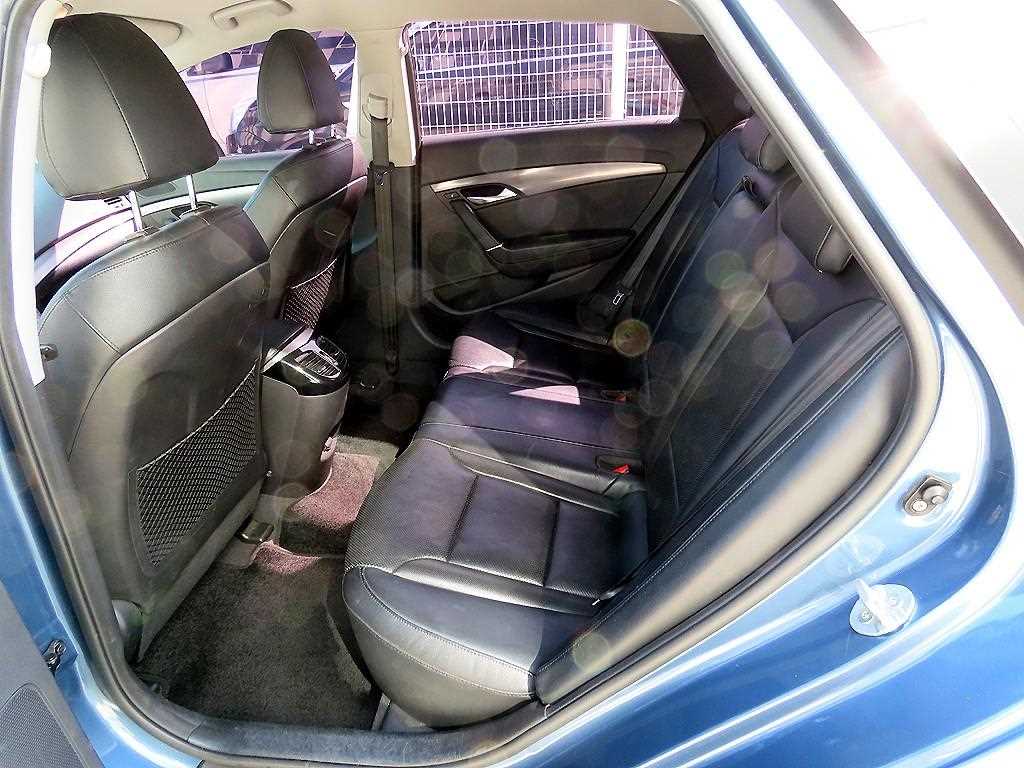 HYUNDAI i40 - Vista 6