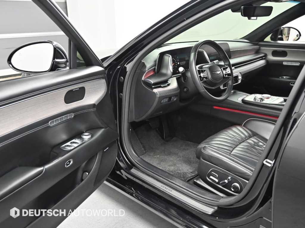 Genesis G90 - Vista 11
