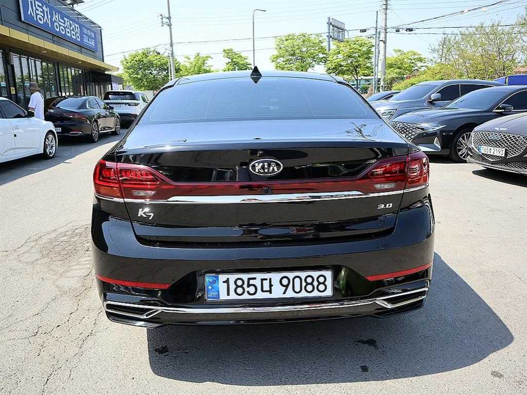 KIA K7 - Vista 4