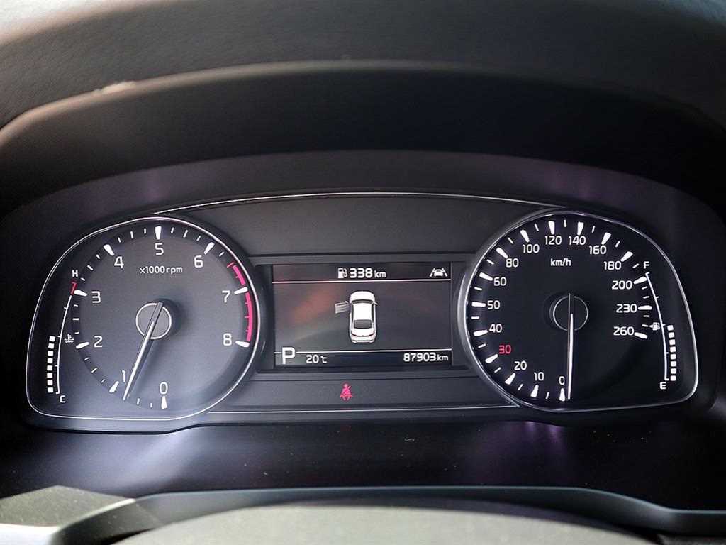 KIA K7 - Vista 9
