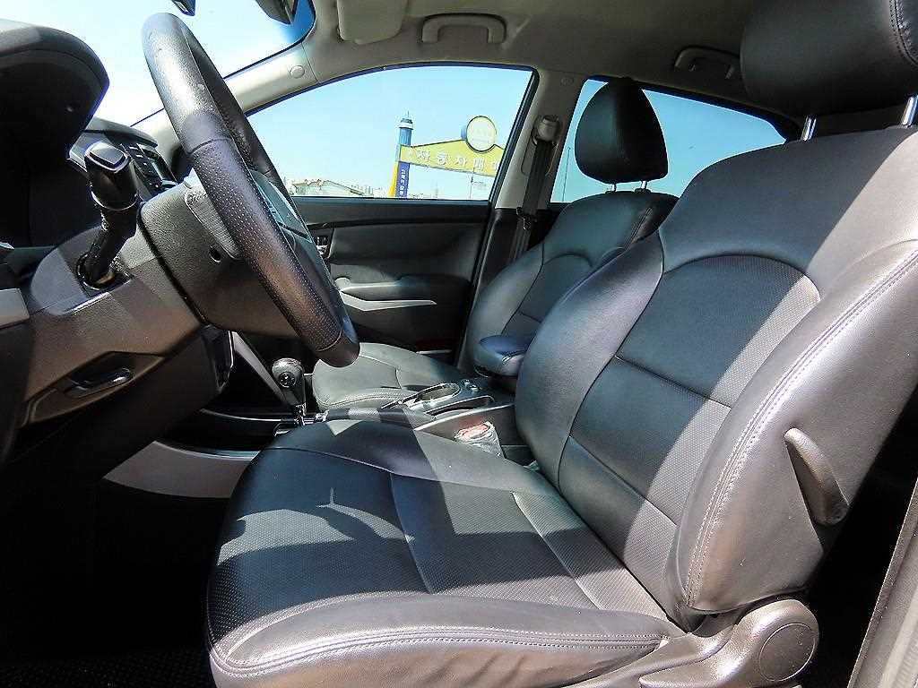 Ssangyong Korando - Vista 5