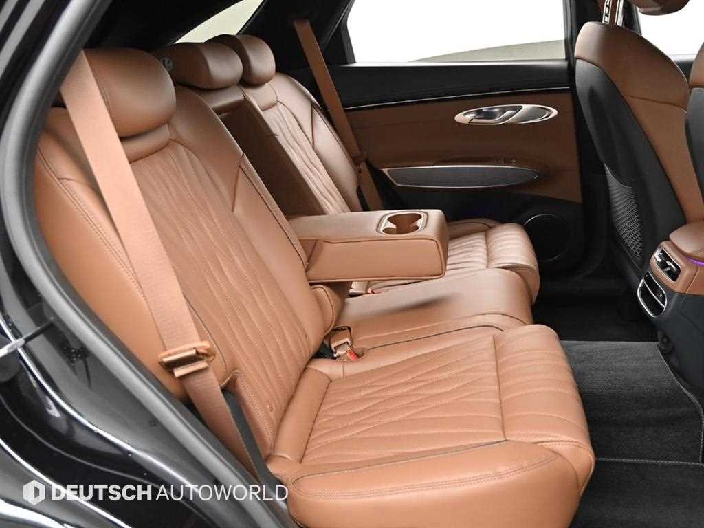 Genesis GV70 - Vista 12