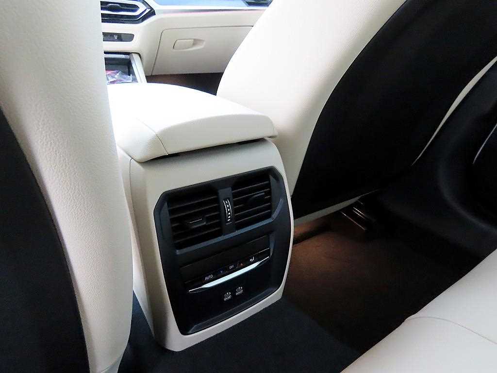 BMW 3 series 2024 Blanco - Importación desde Corea - HF Imports Iquique - Foto 16