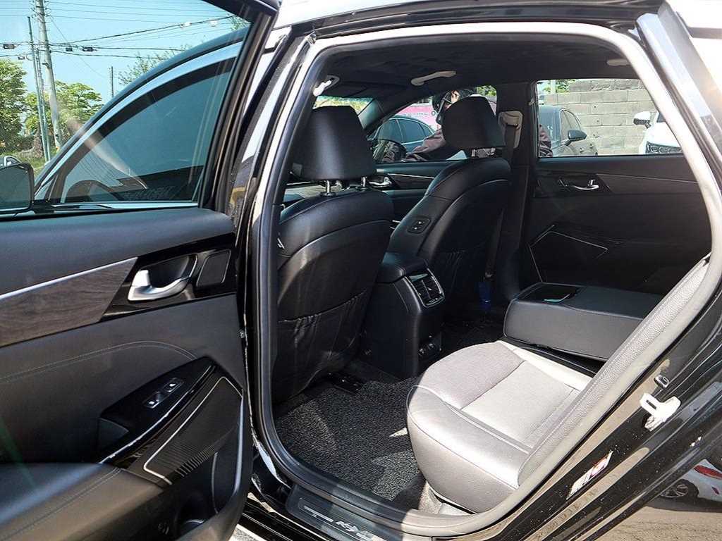 KIA K7 - Vista 7