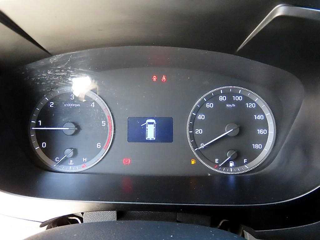 HYUNDAI Solati - Vista 12