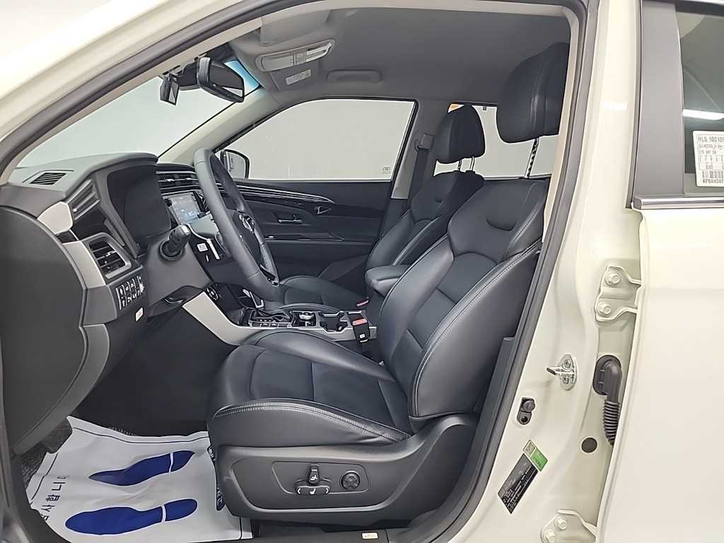 Ssangyong Korando - Vista 11