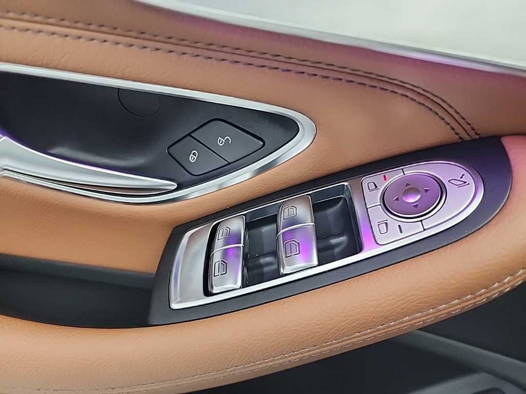 Mercedes Benz C Class 2019 Negro - Importación desde Corea - HF Imports Iquique - Foto 16