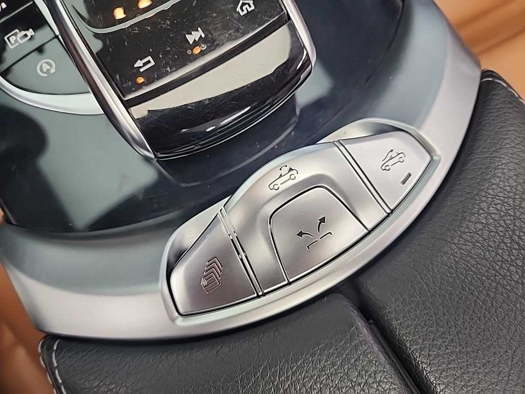 Mercedes Benz C Class 2019 Negro - Importación desde Corea - HF Imports Iquique - Foto 19