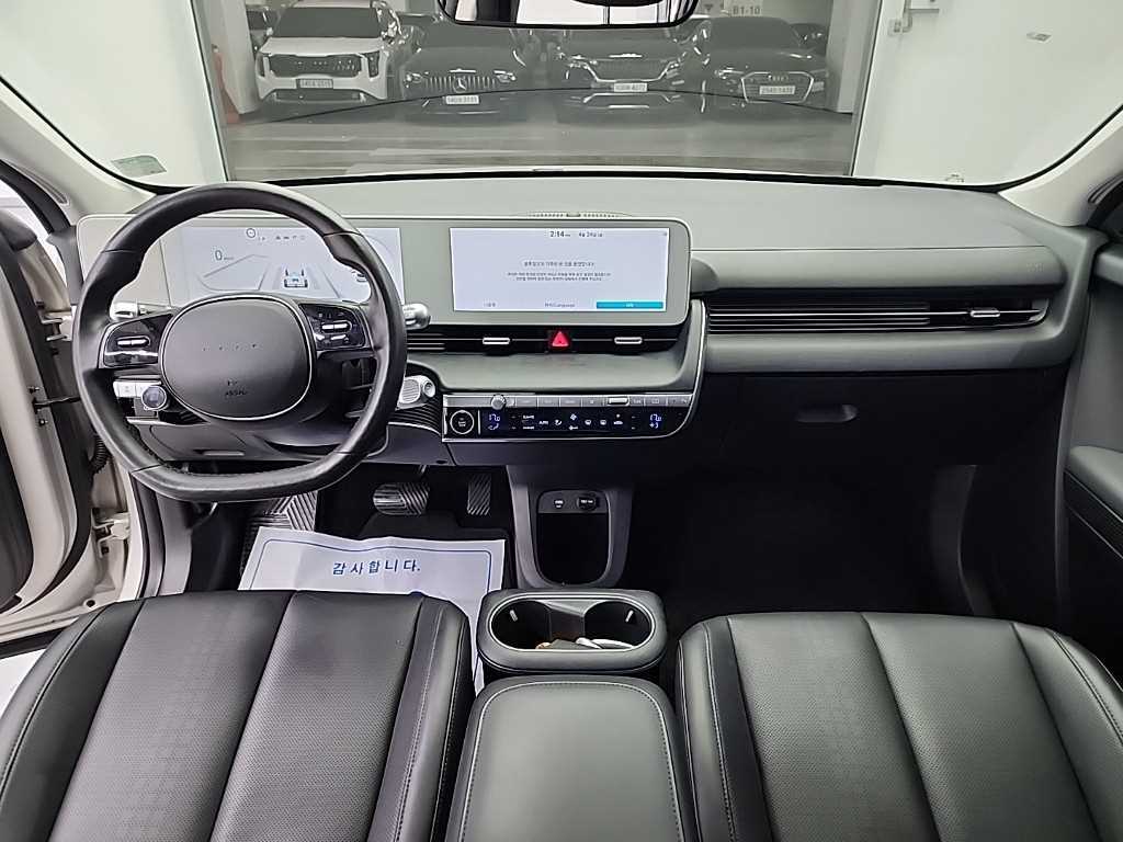 HYUNDAI Ioniq 5 - Vista 8