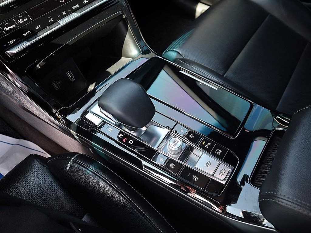 KIA K7 - Vista 12