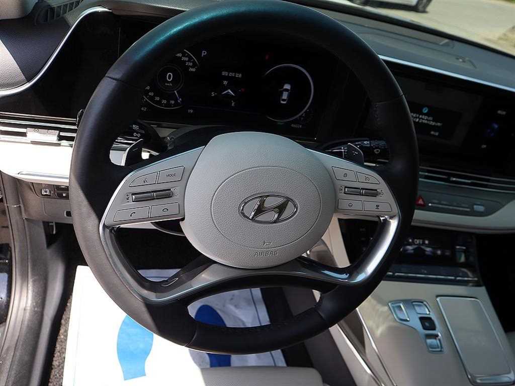 HYUNDAI Grandeur - Vista 8