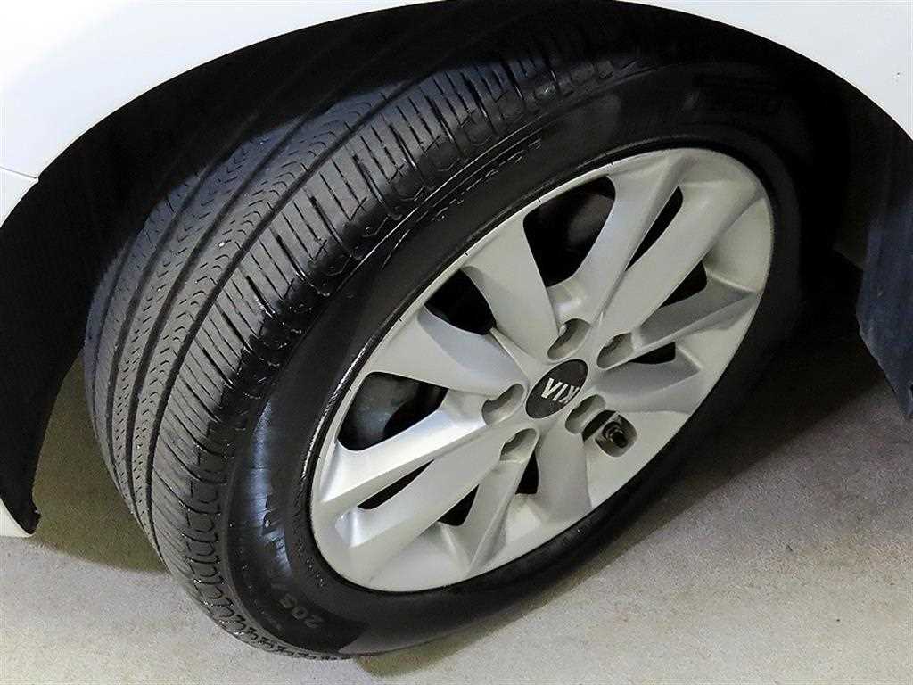 KIA K3 2016 Blanco - Importación desde Corea - HF Imports Iquique - Foto 20