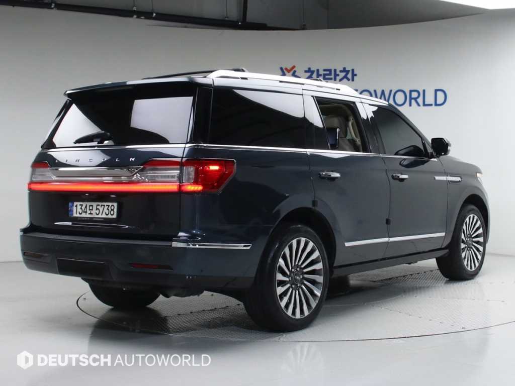 Lincoln Navigator - Vista 2