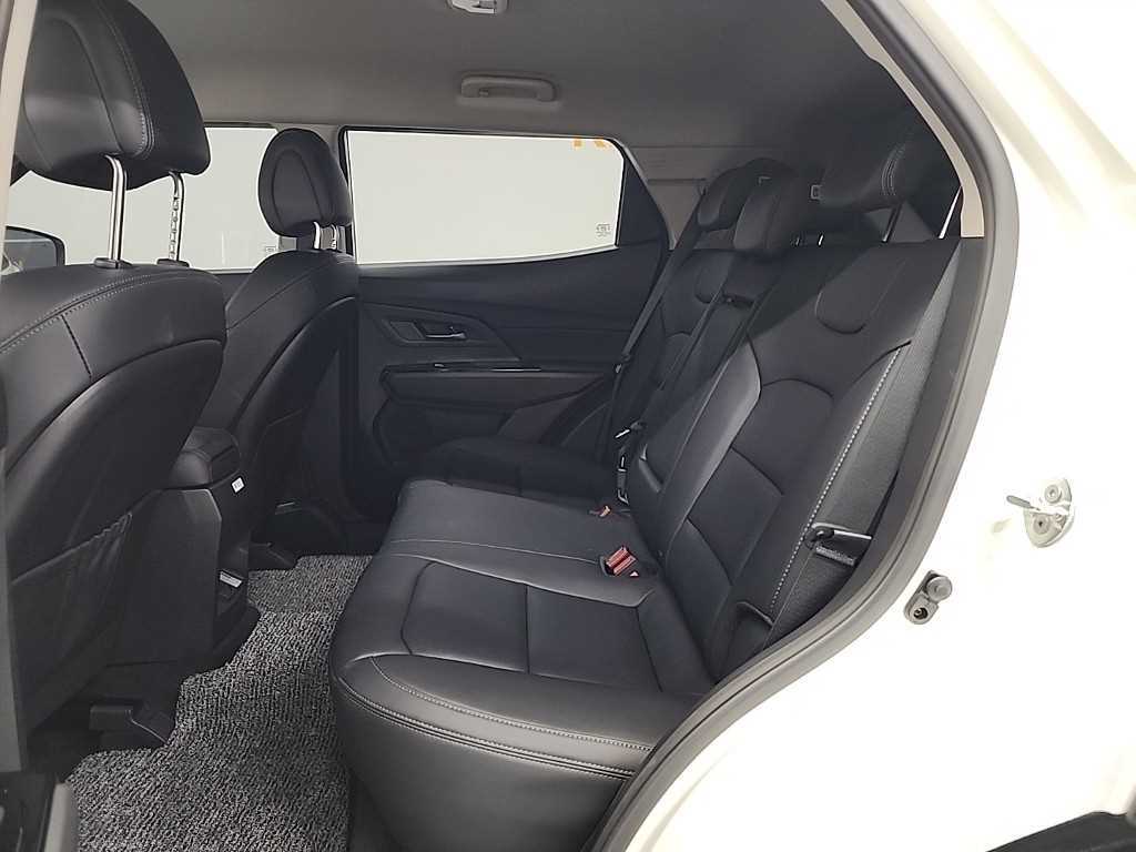 Ssangyong Korando - Vista 12