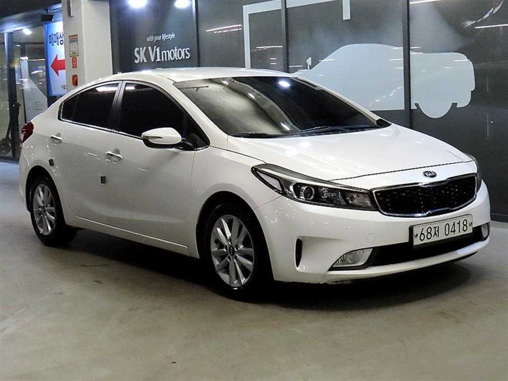 KIA K3 2016 Blanco - Importación desde Corea - HF Imports Iquique - Foto 1