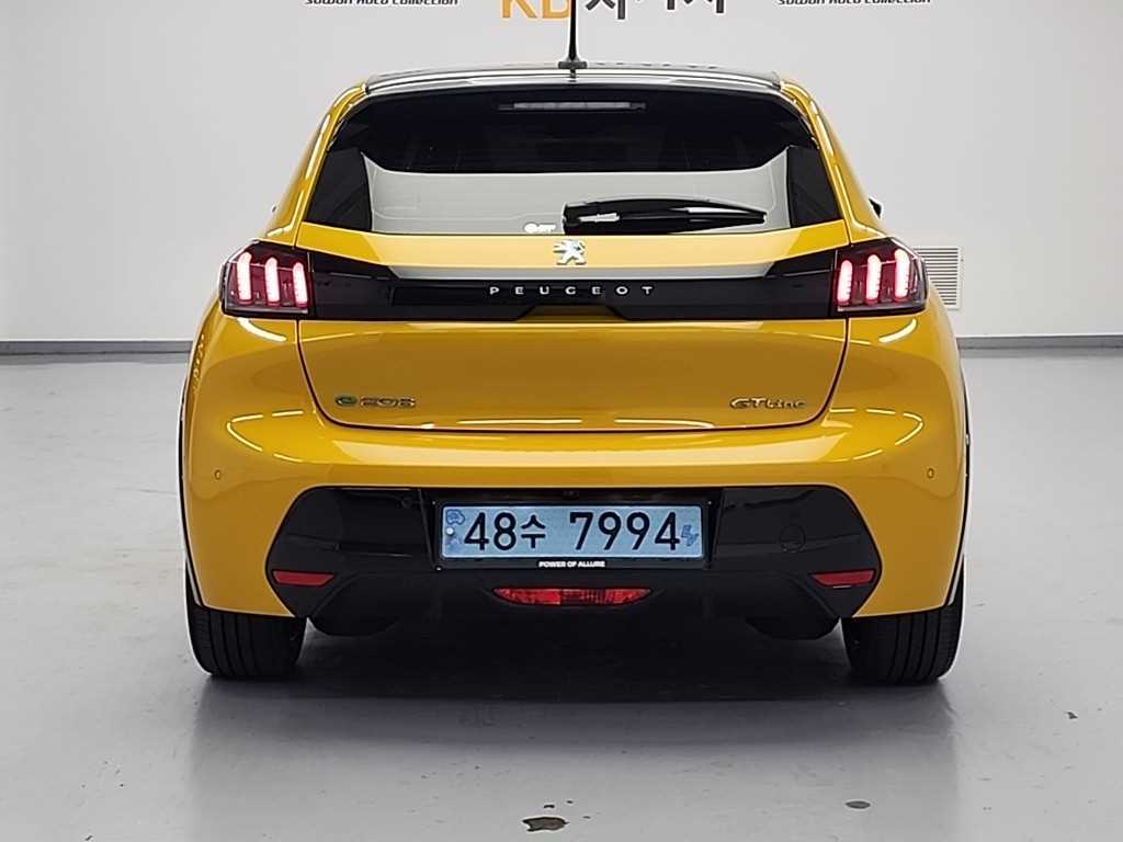 Peugeot 208 - Vista 4