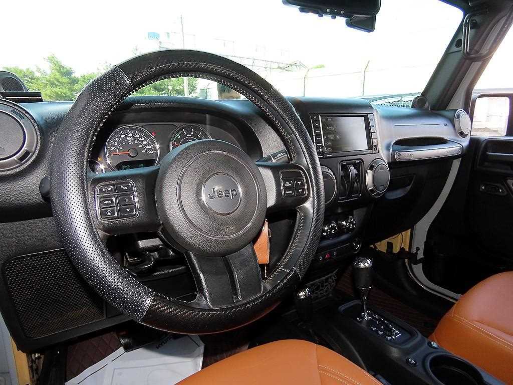 Jeep Wrangler - Vista 6