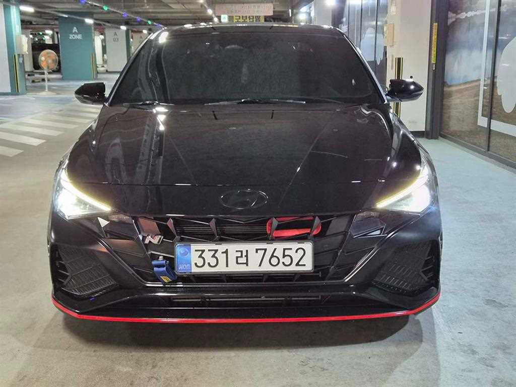HYUNDAI Avante - Vista 2