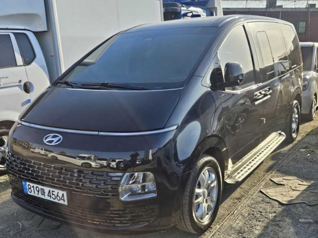 HYUNDAI Staria - Vista 2