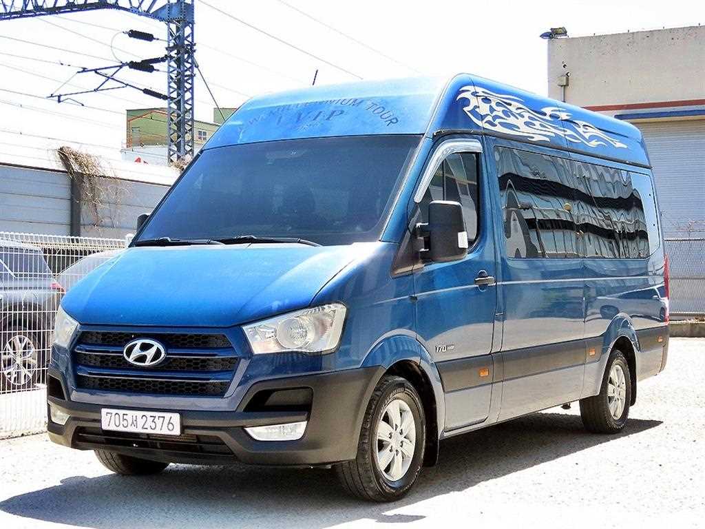 HYUNDAI Solati - Vista 2