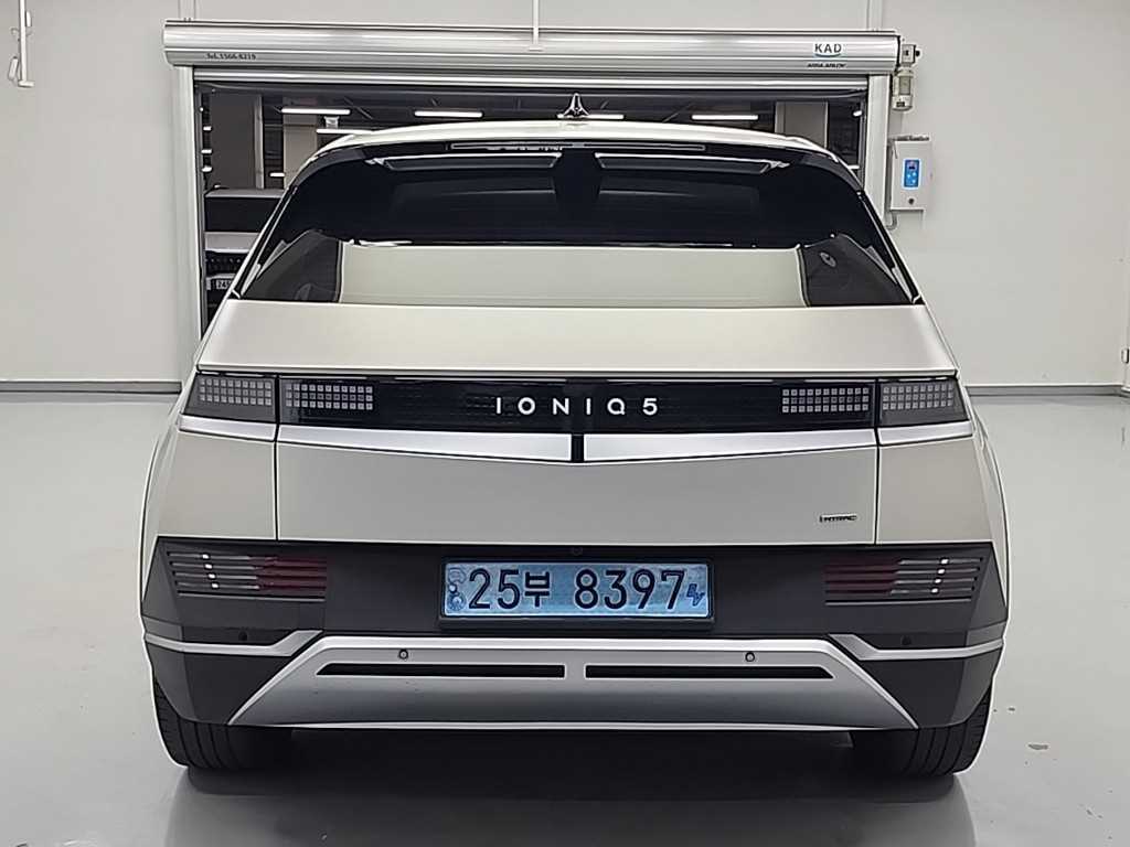 HYUNDAI Ioniq 5 - Vista 4