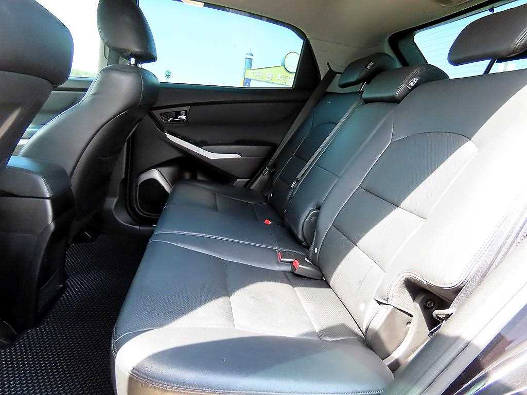 Ssangyong Korando - Vista 6